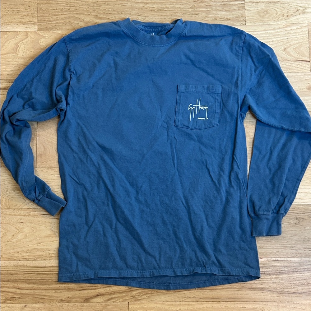 Men’s size medium Guy Harvey long sleeve fishing shirt